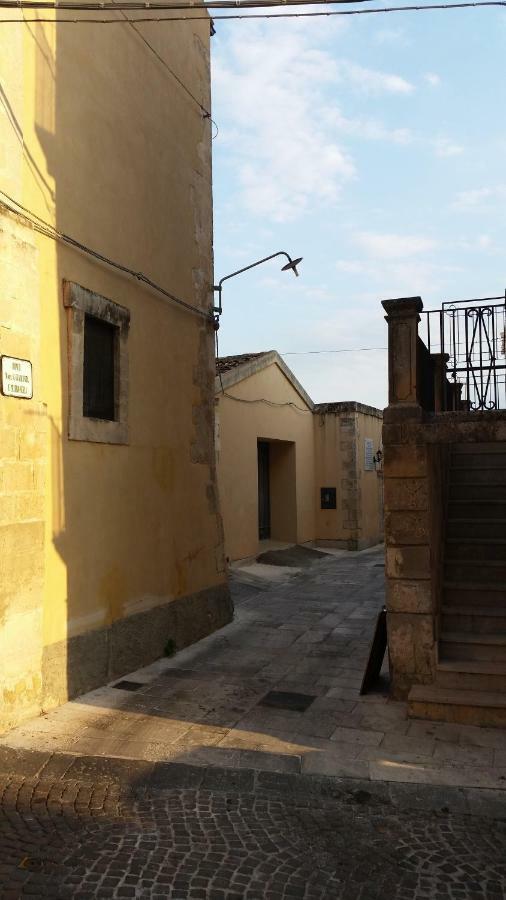 Profumo Barocco 1 Villa Noto Luaran gambar